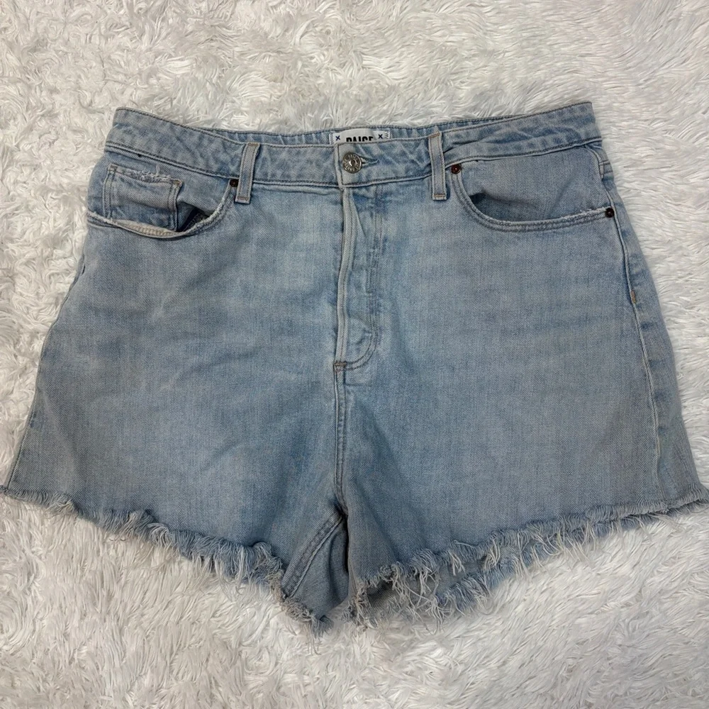 Paige High Rise Noella Shorts Light Blue Wash - Picture 4 of 7